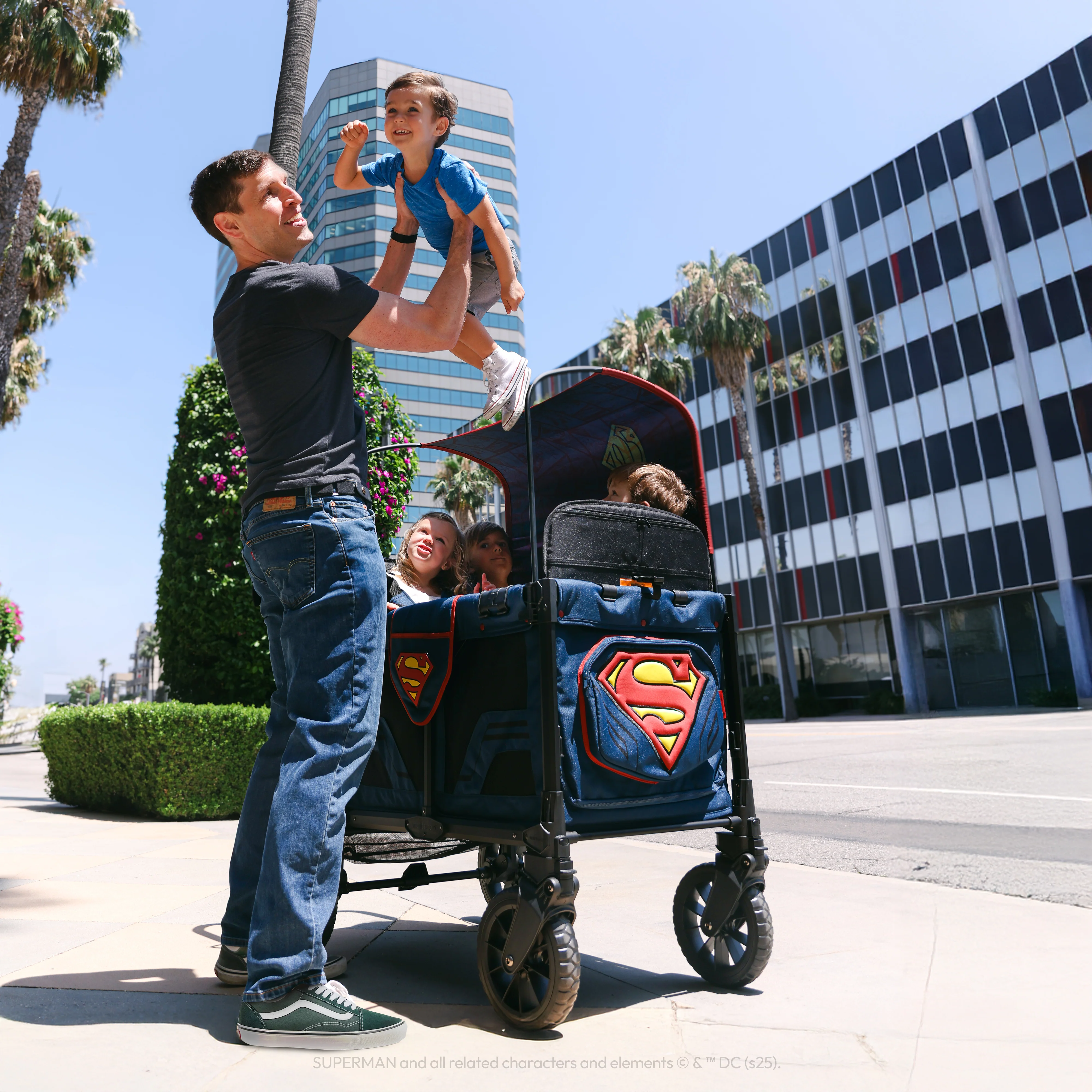 Superman Luxe Pro Stroller Wagon (4-Seater) - Image 9